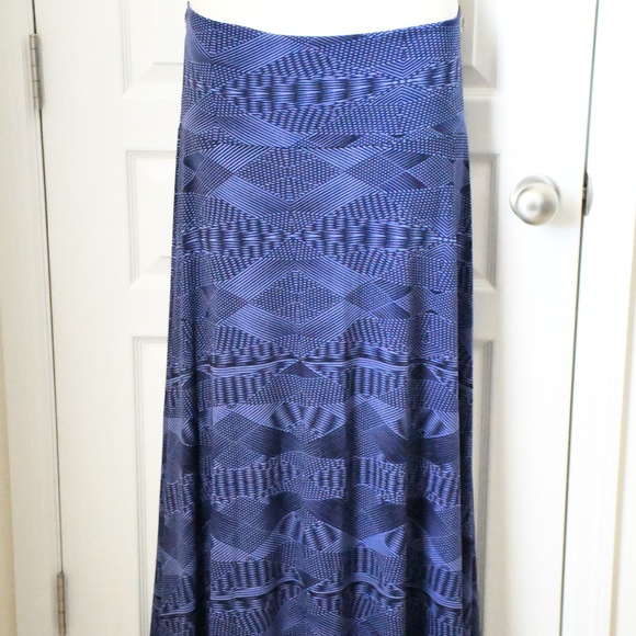 LuLaRoe Dresses & Skirts - EUC LuLaRoe Blue/Purple Geometric Maxi